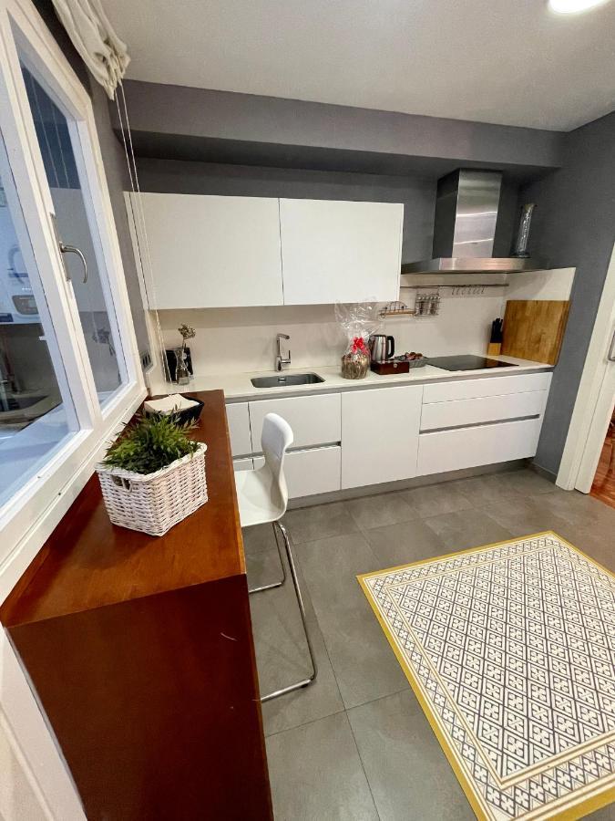 Atico Al Lado Del Ayuntamiento Apartment Oviedo Bagian luar foto